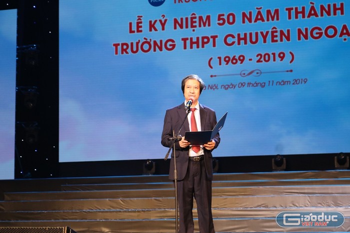 Phó Giáo sư, Tiến sĩ Nguyễn Kim Sơn – Giám đốc Đại học Quốc gia Hà Nội phát biểu tại buổi lễ. Ảnh: Đỗ Thơm