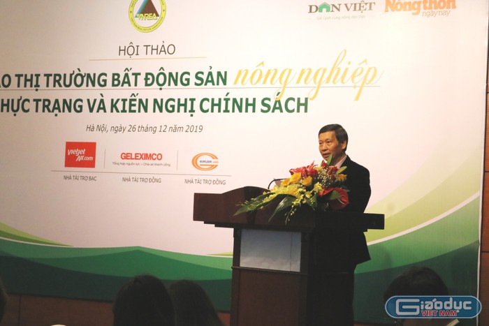 Ông Đỗ Viết Chiến - Tổng Thư ký Hiệp hội Bất động sản Việt Nam phát biểu tại hội thảo. Ảnh: Đỗ Thơm