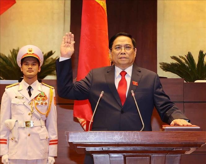 Thủ tướng Phạm Minh Chính tuyên thệ. Ảnh: TTXVN