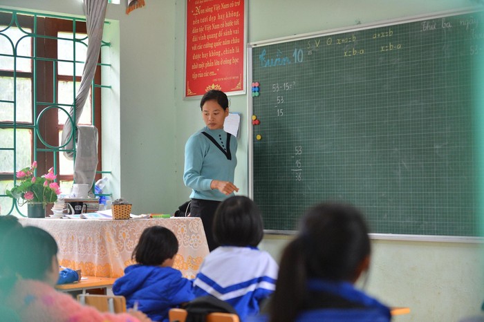 Cô Bùi Thị Minh Khuyên đã có 13 năm gắn bó với giáo dục vùng cao Tây Bắc. Ảnh: NVCC