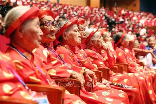 Các Mẹ Việt Nam anh hùng trong buổi Gặp mặt năm 2020. Ảnh: Anh Tuấn/TTXVN