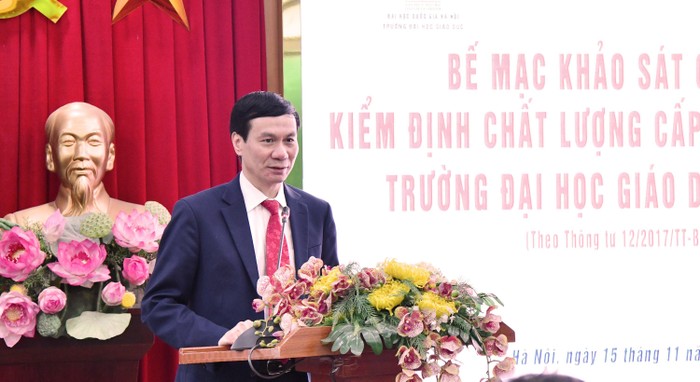 GS.TS. Nguyễn Quý Thanh cảm ơn và ghi nhận những kiến nghị của Đoàn chuyên gia Đánh giá ngoài.