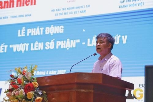 Nhà báo Đỗ Quang Huỳnh, Phó tổng biên tập Tạp chí Thanh niên thông qua thể lệ cuộc thi.