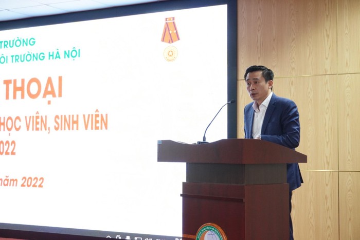 TS. Vũ Danh Tuyên - Phó Hiệu trưởng phụ trách trường phát biểu kết luận tại hội nghị.