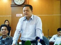 Trong khi đó ông Phạm Lê Thanh đã từng phát ngôn trên báo chí rằng: "đau lòng" vì mức lương trung bình của nhân viên năm 2009 chỉ có 7,3 triệu đồng/tháng.