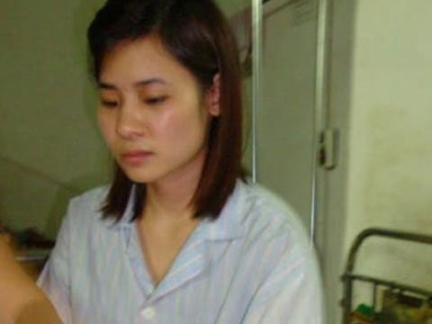 Chị Nguyễn Thị Lý và gia đình hoang mang vì những tin nhắn đe dọa (Ảnh: Đất Việt)