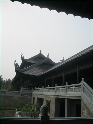 Một góc kiến trúc chùa Bái Đính.