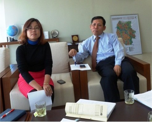 Ông Ha Jong Suk (bên phải), Chủ tịch công ty Keangnam Vina. Ảnh. Xuân Hải