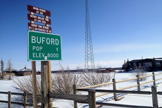 Buford nằm ở độ cao 2400m so với mực nước biển, có dân số là 01 người trước khi diễn ra cuộc đấu giá.