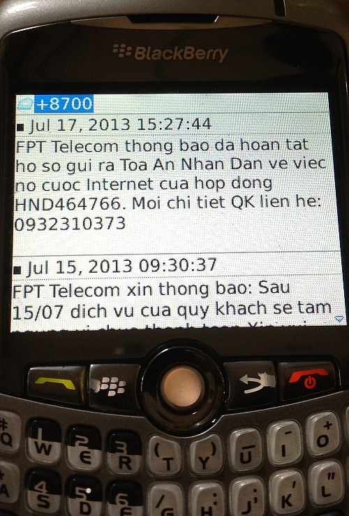 Một trong những tin nhắn “nắn gân” khách hàng của FPT Telecom