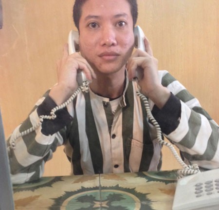 Tử tù Nguyễn Văn Chưởng kể chuyện với phóng viên