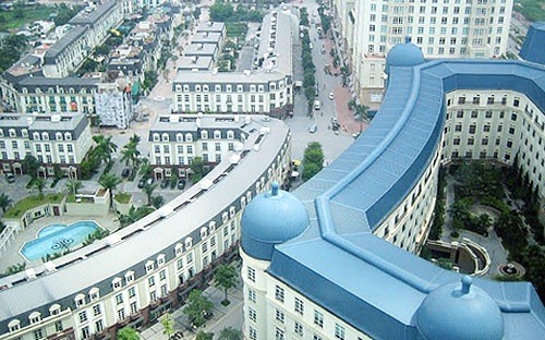 Từ Liêm hiện là một trong những quận, huyện có nhiều dự án bất động sản, nhiều khu đô thị nhất của Hà Nội.
