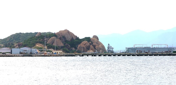 Theo kế hoạch, ngày 30/12, con tàu sẽ về đến Việt Nam. Nơi tiếp nhận tàu ngầm kilo Hà Nội là quân cảng Cam Ranh, tỉnh Khánh Hòa.