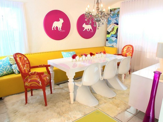 Phòng ăn màu sắc được bố trí theo phong cách hiện đại