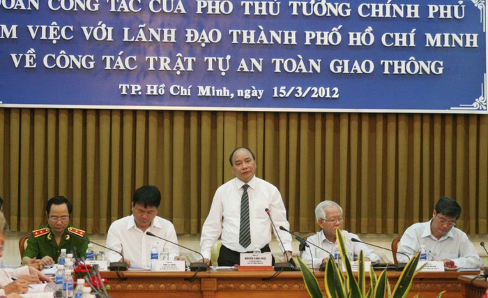 Phó Thủ tướng Nguyễn Xuân Phúc chỉ đạo tại buổi làm việc