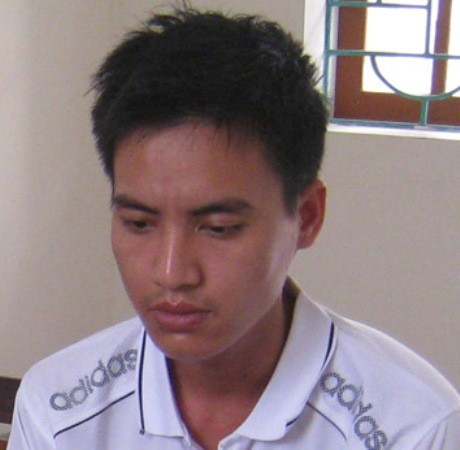 Thái Quang Đạt tại phòng tạm giữ Công an huyện Nghi Lộc.