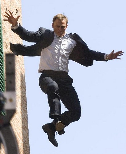 Nam diễn viên Daniel Craig sẽ trở lại với vai James Bond tại Olympic 2012. Ảnh: Reuters