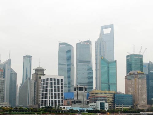Ở Thượng Hải, Phố Đông là nơi tập trung nhiều tòa nhà cao nhất của Trung Quốc, hầu hết trong số đó được xây trong 10 năm vừa rồi.