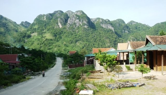 Xã Trường Sơn, nơi rỗ tin đồn có 2 cây sưa ở hang Tu Lồ Ô bị đốn hạ cách đây hơn 1 tháng.