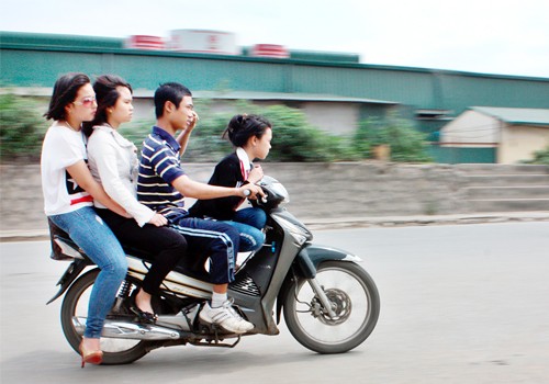 Chụp trên đường Nguyễn Khoái - Hà Nội. Ảnh: Hoàng Anh Dũng.