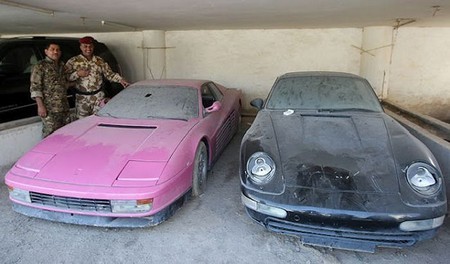 Trong bộ sưu tập xế “khủng” của Uday Hussein có những chiếc xe đắt tiền như: Lamborghini LM002, Ferrari Testarossa, 5 chiếc Excaliburs, 1 chiếc Plymouth Prowler và vài chiếc Porsche…