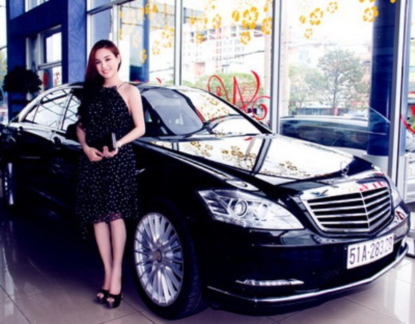 Mercedes S500 Blue Efficiency trị giá 7 tỷ của Vy Oanh