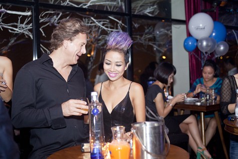 Sánh đôi cùng Thảo Trang trong đêm tiệc này là chàng người yêu ngoại quốc từng xuất hiện bên cạnh Thảo Trang ở nhiều sự kiện giải trí từ cuối năm 2012.