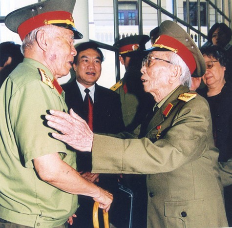 Thượng tướng Trần Sâm được gặp lại “anh Văn – người anh cả của quân đội nhân dân Việt Nam”.