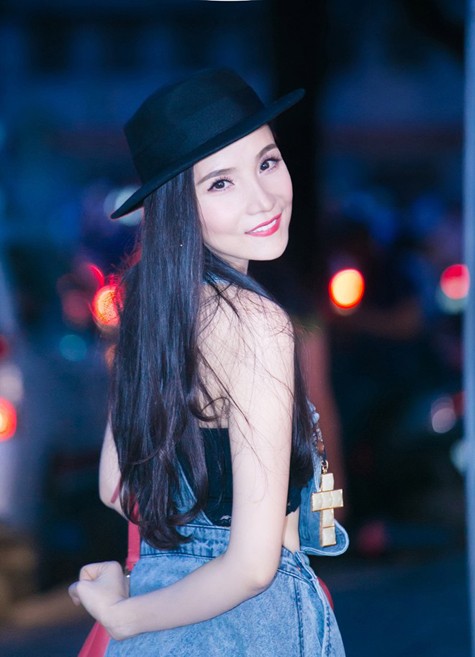Đặc biệt gần đây nhất trong buổi ra mắt album mới của ca sĩ Uyên Trang, sự xuất hiện của Kiwi Ngô Mai Trang tiếp tục gây chú ý cho dư luận