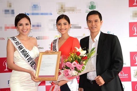 Ngày 11/10/2013 , Cục Nghệ thuật Biểu diễn đã chính thức cấp phép cho Trương Thị May đại diện Việt Nam tham dự Miss Universe - Hoa hậu Hoàn vũ 2013. Và cũng trong đó, công ty Hoàn Vũ cũng đã tổ chức trao thư mời của tổ chức Miss Universe cho Trương Thị May