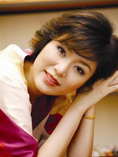 Thu Thủy đăng quang ngôi vị Hoa hậu Việt Nam năm 1994