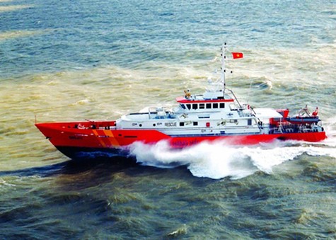 Tàu SAR 272 đã chỉ huy cứu hộ các nạn nhân.