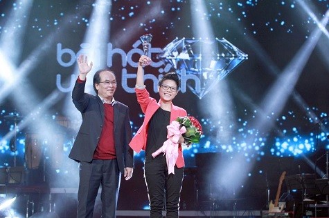Cát Tường giành giải Bài hát yêu thích tháng 1/2014.