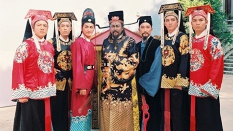 Vai diễn "Triển Chiêu" trong Bao Thanh Thiên giúp tên tuổi của Hà Gia Kính trở nên nổi tiếng