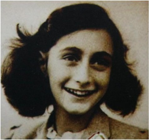 Những dòng nhật ký của Anne Frank đã làm rung động trái tim hàng triệu người trên toàn cầu
