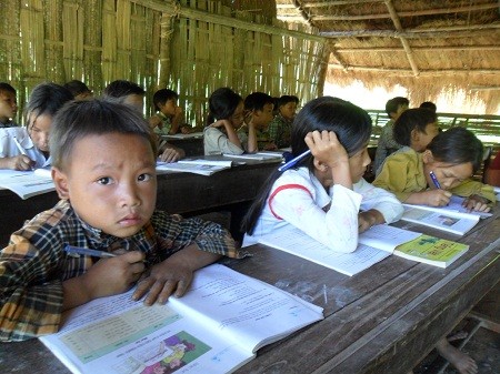 Quang cảnh lớp học tại buôn Đắk Sar, xã Đắk Nuê, huyện Lăk, tỉnh Đắc Lắc.