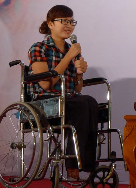 Kể chuyện cô giáo chủ nhiệm, Nguyễn Phương Linh vô cùng xúc động.