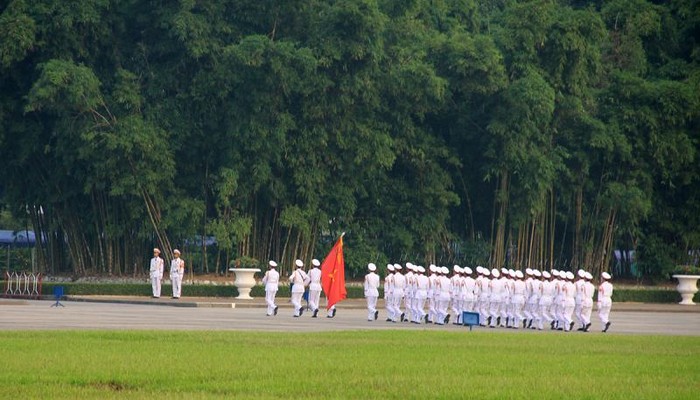Đoàn 275 - đơn vị đặc trách nhiệm vụ về nghi lễ, nghi thức của Bộ Tư lệnh bảo vệ lăng - được giao nhiệm vụ quan trọng này.