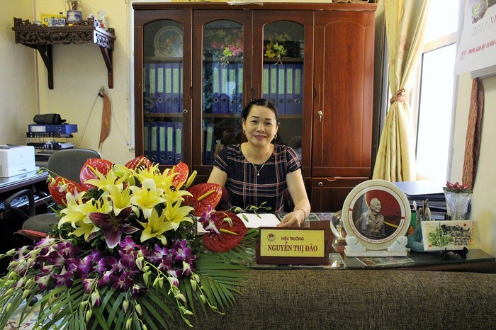 Bà Nguyễn Thị Đào, Hiệu trưởng Trường tiểu học Uy Nỗ (Ảnh: Trần Phương)