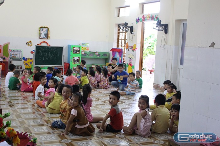 Lớp học trong trường mầm non Đồng Thái (Ảnh: Lại Cường)