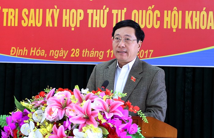 Phó Thủ tướng Phạm Bình Minh tiếp xúc cử tri tại huyện Định Hóa. ( Ảnh:VGP/Hải Minh).