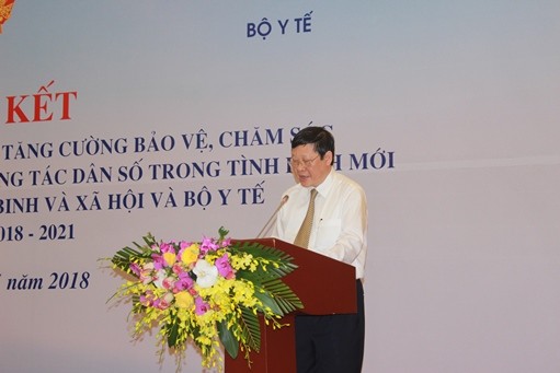 Ông Nguyễn Viết Tiến, Thứ trưởng thường trực Bộ Y tế phát biểu nội dung thực hiện giữa Bộ Y tế và Bộ Lao động thương binh và xã hội (Ảnh: Moh.gov.vn)