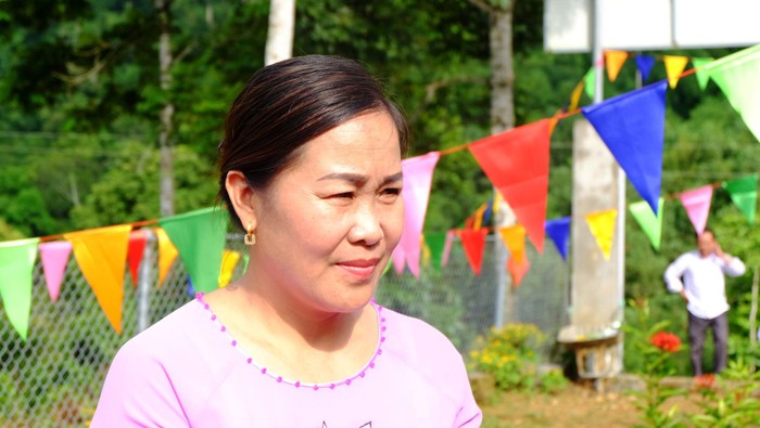 Cô giáo Đàm Thị Ngoan, Phó hiệu trưởng trường mầm non Đồng Tâm thấy mình là người hạnh phúc khi điểm trường cuối cùng của trường mầm non Đồng Tâm đã được kiên cố hóa. (Ảnh: LC)