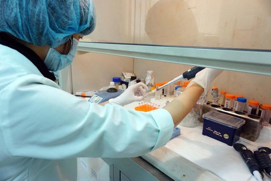 Việt Nam đã sản xuất thành công vắc xin &quot;3 trong 1&quot; (Ảnh: NLĐ)