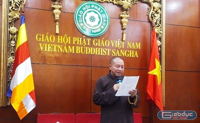 Hoà thượng Thích Gia Quang - Phó Chủ tịch hội đồng trị sự giáo hội phật giáo Việt Nam thông tin đến báo chí (Ảnh: LC)