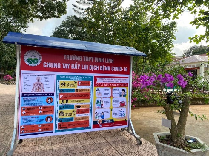 Bản tin ở trường Trung học phổ thông Vĩnh Linh cung cấp đầy đủ các thông tin hướng dẫn quy trình phòng chống virus corona chủng mới.