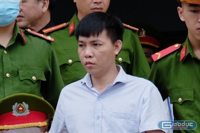Tại phiên tòa xét xử, Đỗ Mạnh Tuấn đã thành khẩn khai báo mọi hành vi phạm tội và tỏ ra ăn năn hối lỗi về hành vi của mình. Ảnh: LC