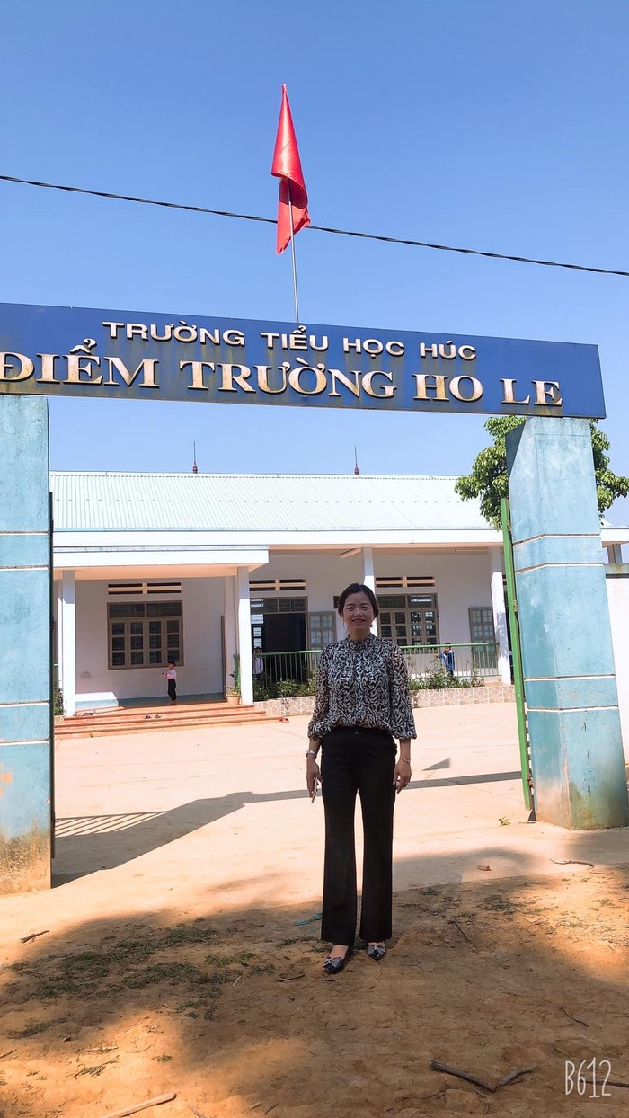 Cô giáo Nguyễn Thị Thuận - Phó Hiệu trưởng Trường Tiểu học Húc (xã Húc, Hướng Hóa, Quảng Trị).