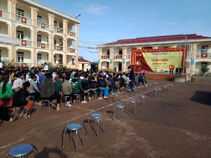 Lễ Khai giảng tại điểm trường Cao Chải của trường Trung học cơ sở Nậm Ngà.