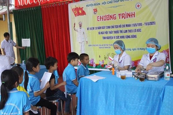 Công tác chăm sóc sức khỏe cho học sinh tại huyện Hữu Lũng.